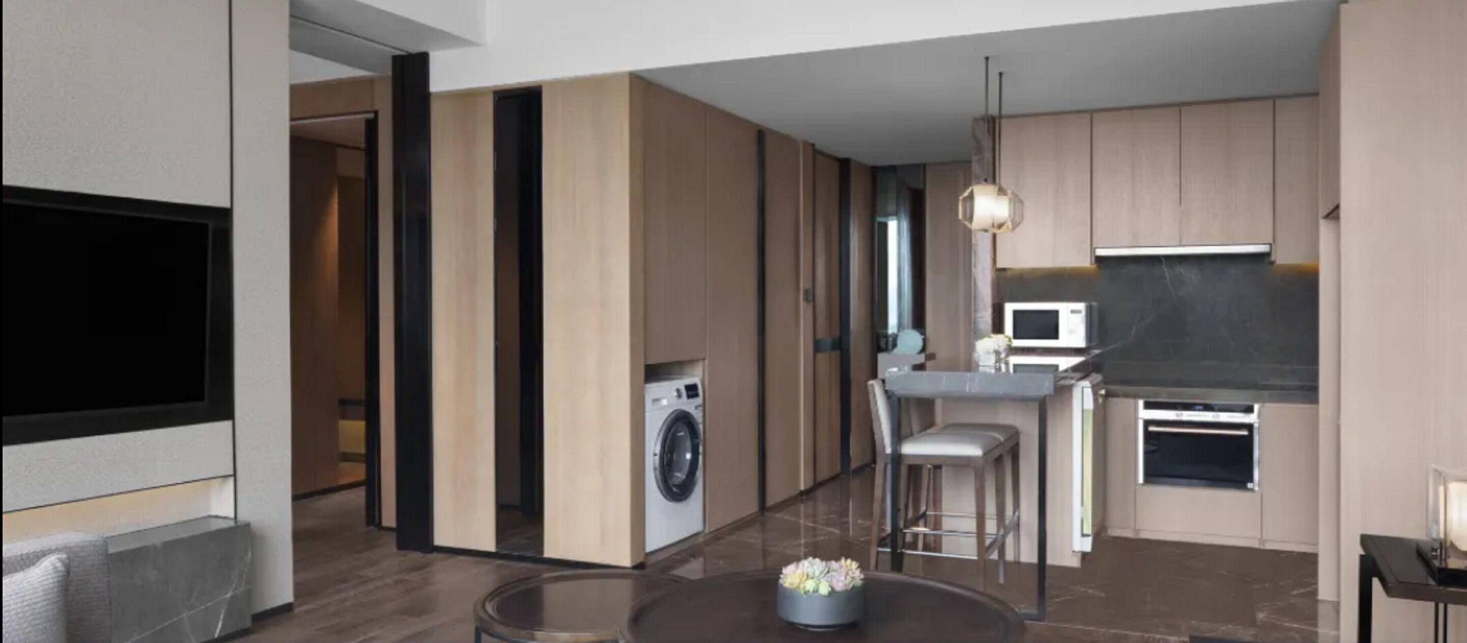 club apartment, 1 king bed, lake view | 1 bedroom, down duvets, minibar, in-room safe