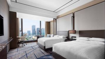 Down comforters, minibar, in-room safe, desk