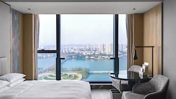 1 bedroom, down comforters, minibar, in-room safe
