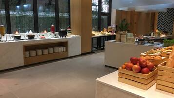 Free daily buffet breakfast