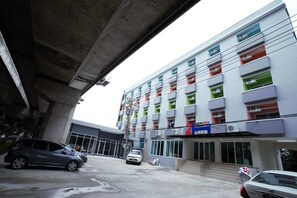 Exterior - 2Bedtel (Bangkok)