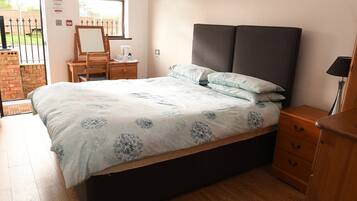 Standard Double or Twin Room | Iron/ironing board