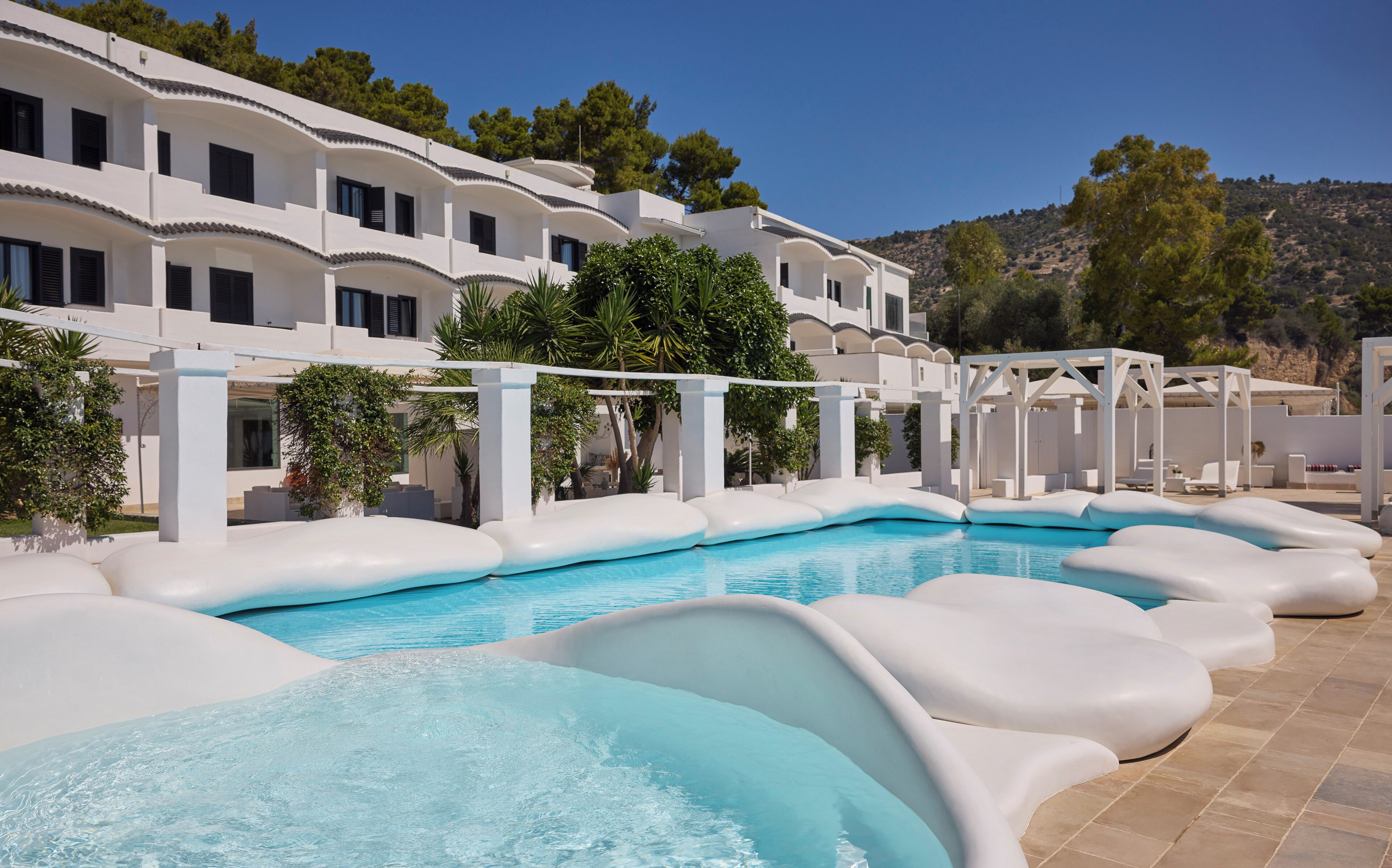 Außenpool (je nach Saison geöffnet), Infinity-Pool