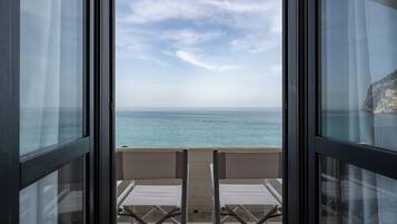Standard Double Room, Balcony, Sea View | Premium bedding, minibar, in-room safe, desk