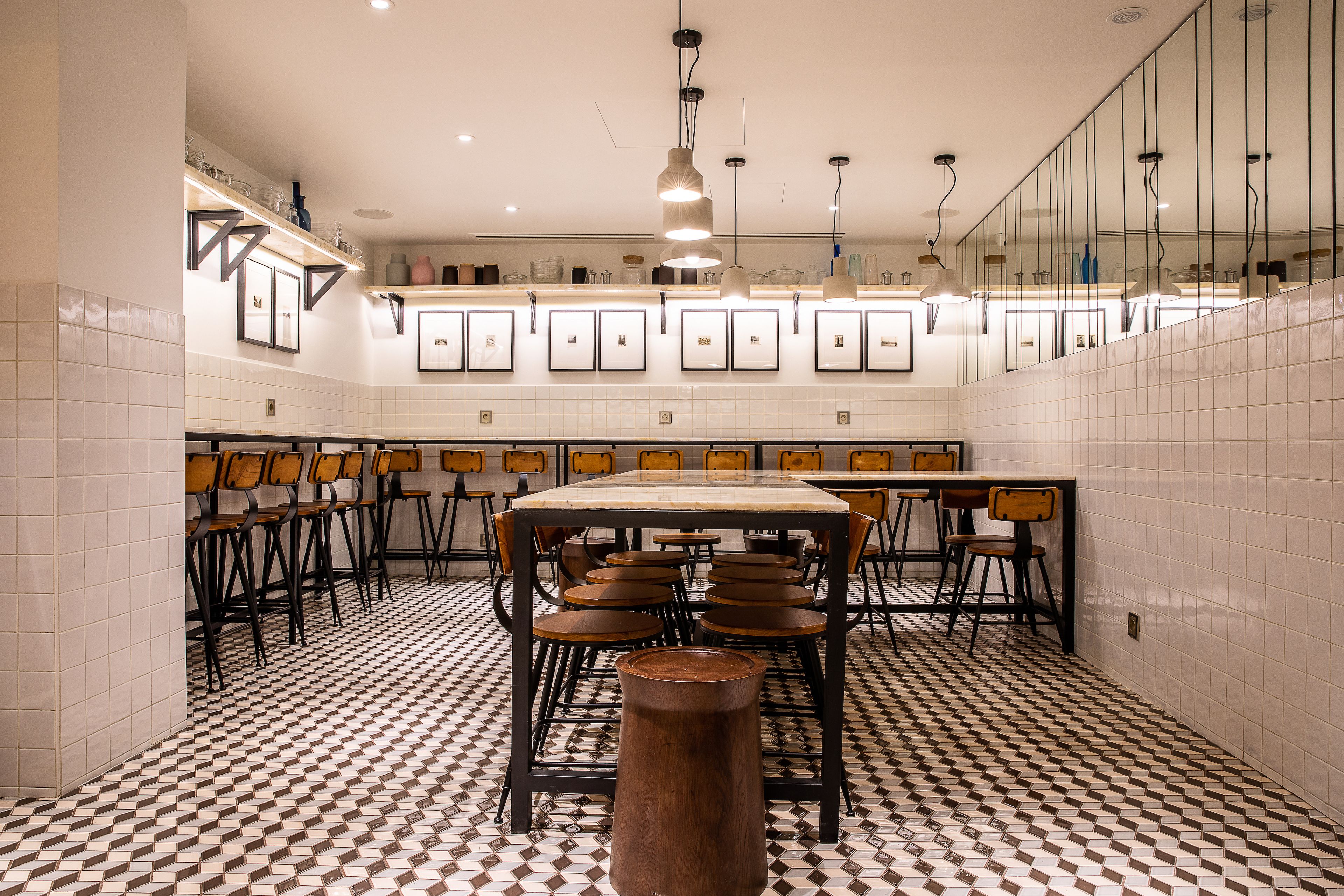 daily continental breakfast (eur 14 per person)