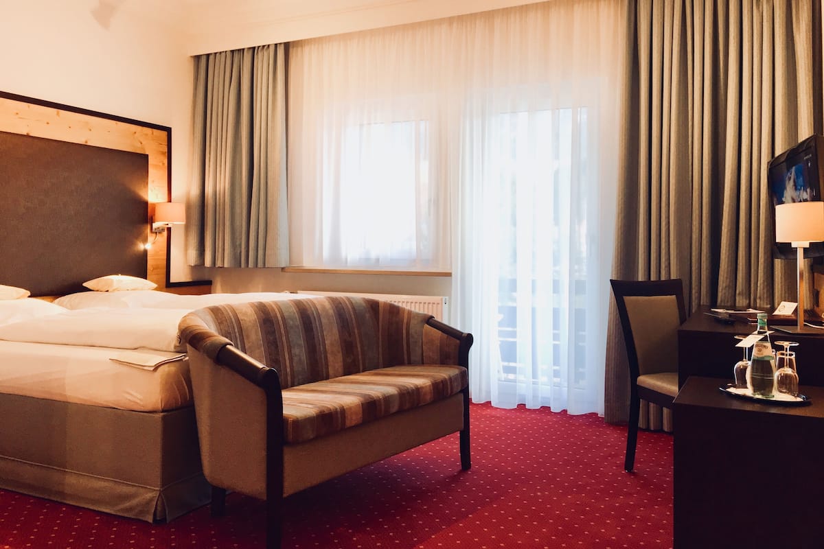 Standard Single Room, Balcony | Minibar, in-room safe, iron/ironing board, rollaway beds