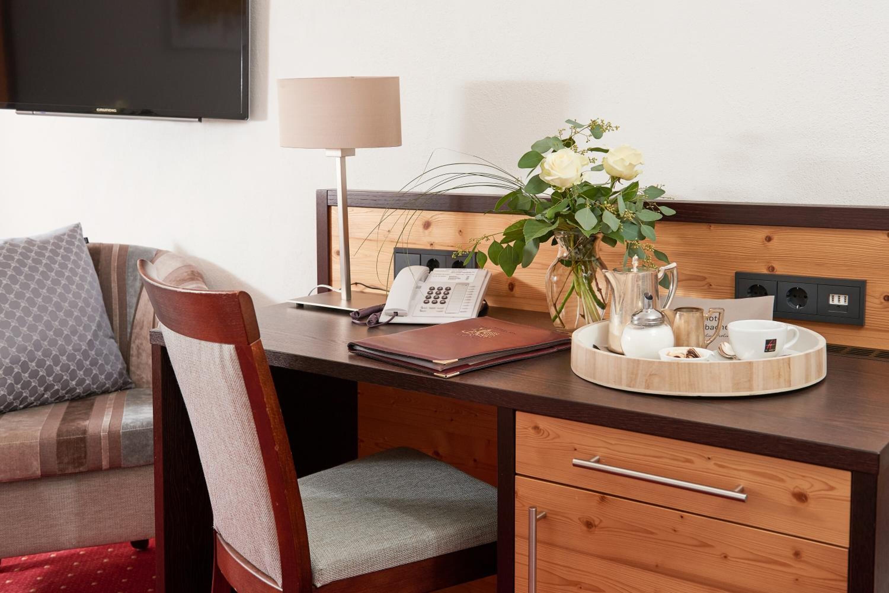 minibar, in-room safe, iron/ironing board, rollaway beds