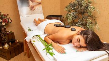Couples treatment rooms, sauna, hot tub, steam room, body treatments