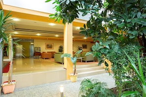 شرفة/رواق