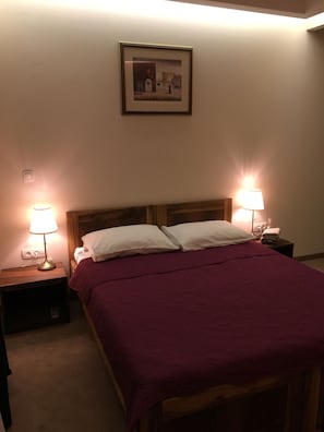 Blackout curtains, free WiFi, bed sheets