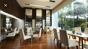 Restaurant - Cityview Circle BTS Pool Gym (Bangkok)
