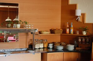 Tägliches inbegriffenes Frühstücksbuffet