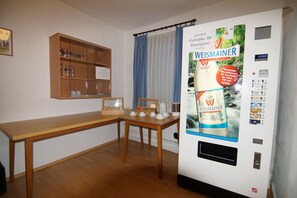 Vending machine - Hotel Spitzenpfeil (Michelau)