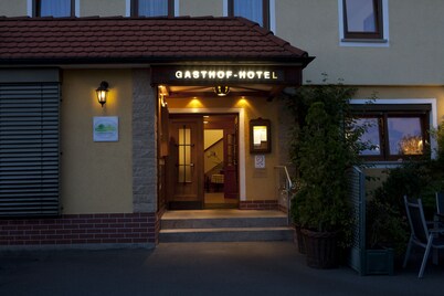 斯皮参普费尔酒店