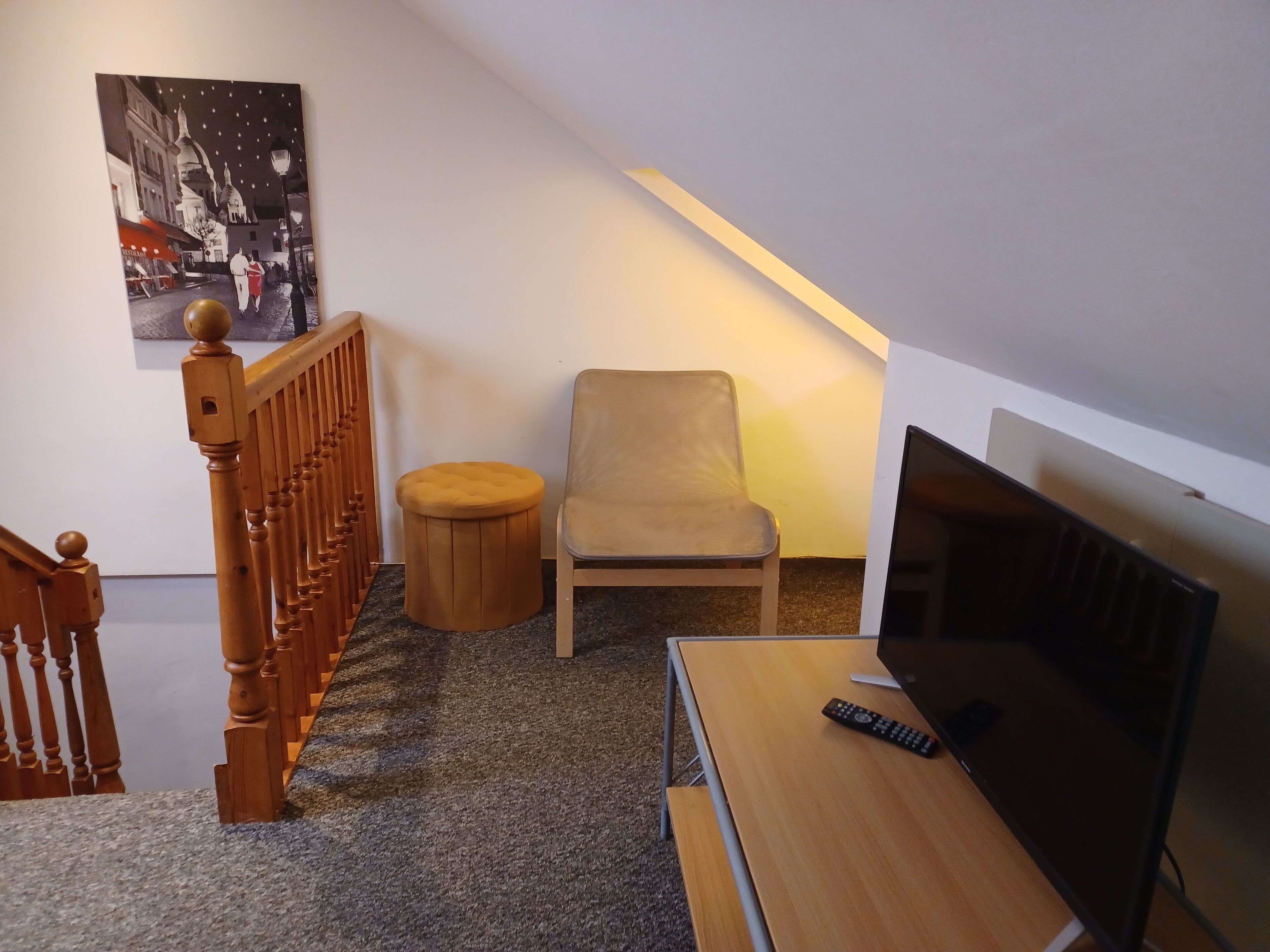 Photo - Salisbury House-Huku Kwetu Spacious 4 Bedroom House- Sleeps 6 - Luton Town Centre