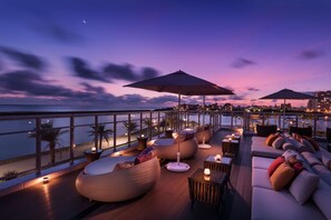 Rooftop bar, ocean views, open selected days - DoubleTree by Hilton Okinawa Chatan Resort (Chatan)