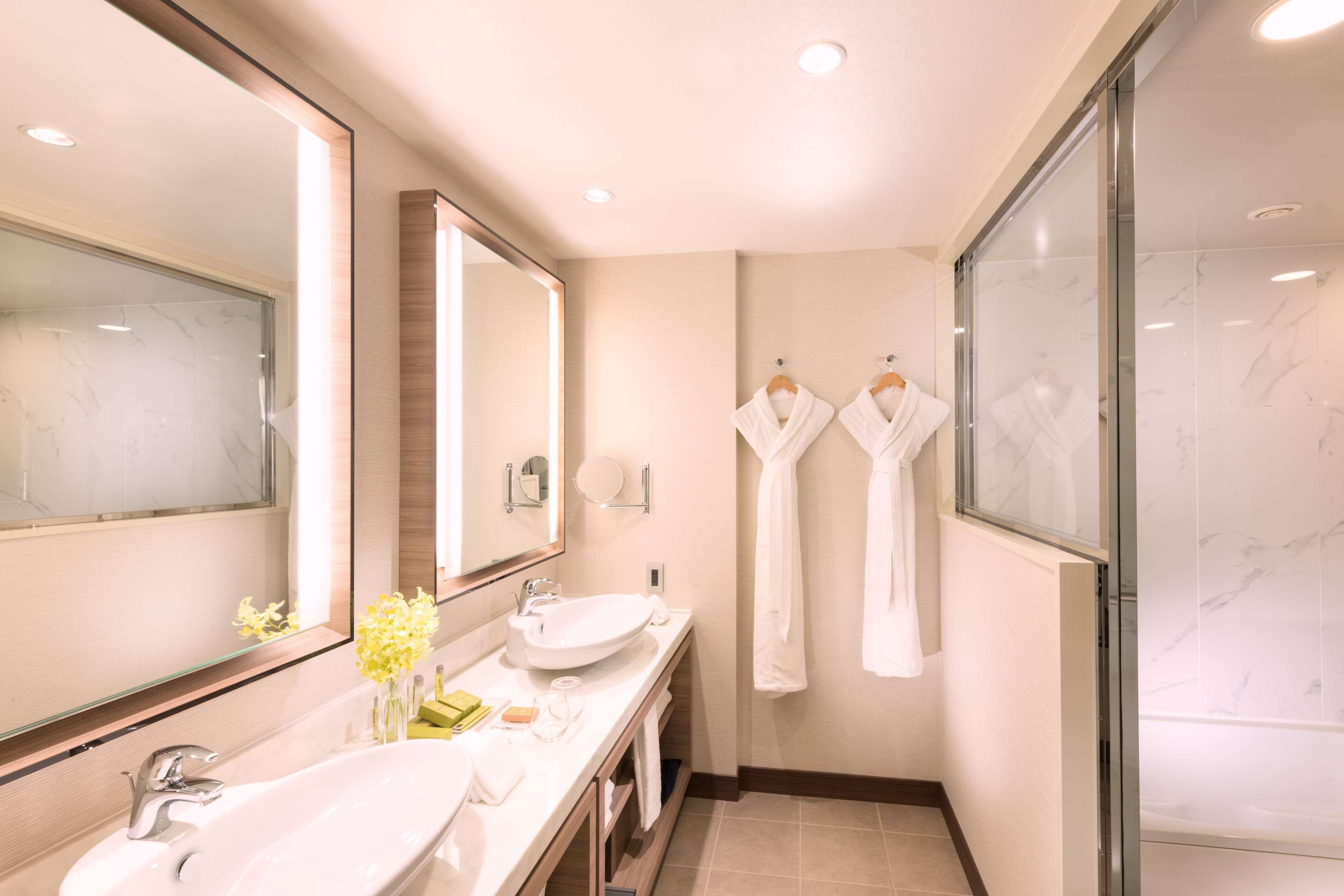 king one bedroom suite ocean view w/ balcony  | in-room safe, desk, laptop workspace, blackout curtains