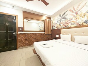 Deluxe-Zimmer (non AC with Complimentary Wi-Fi)