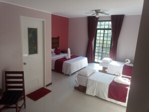 Desk, iron/ironing board, free WiFi, bed sheets - Answer Hotel (Puerto Galera)