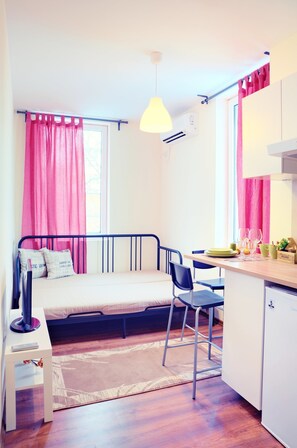 Comfort Apartment | Free WiFi - easeApartments on Panagyurishte str. (Sofia)