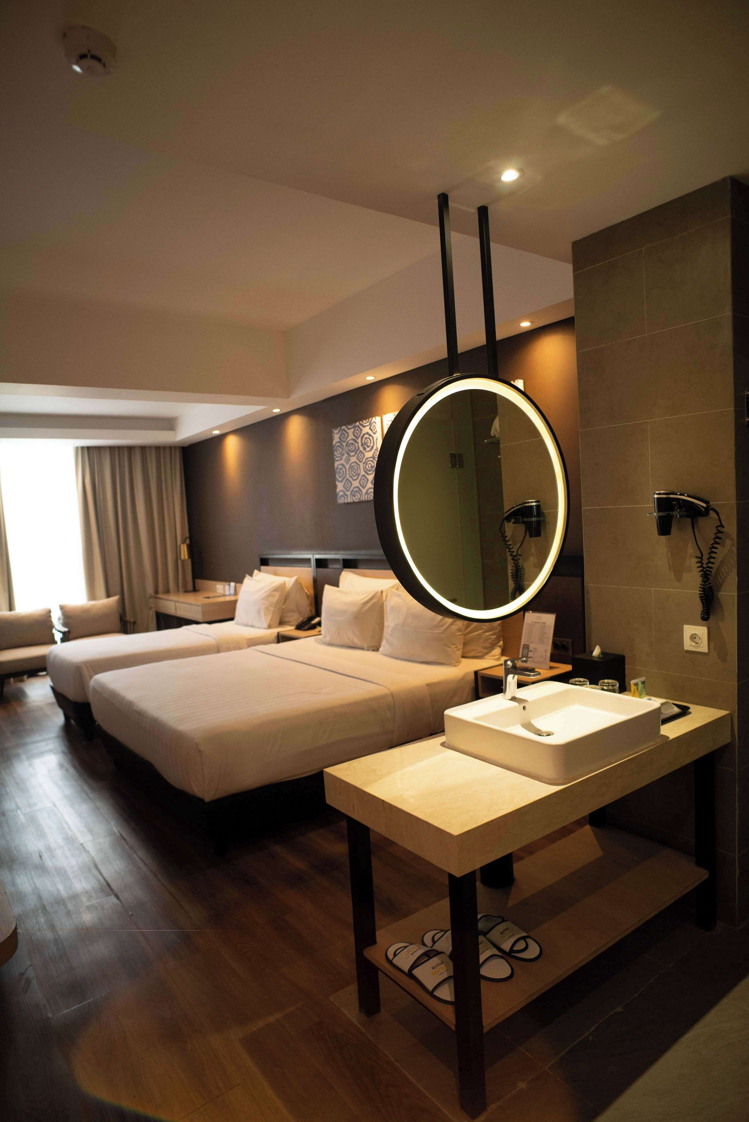 Family Room with Breakfast | Coffres-forts dans les chambres, draps fournis