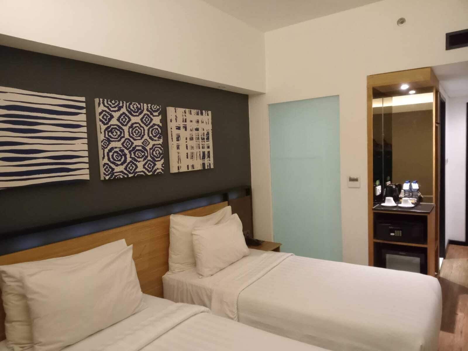 In-room safe, bed sheets
