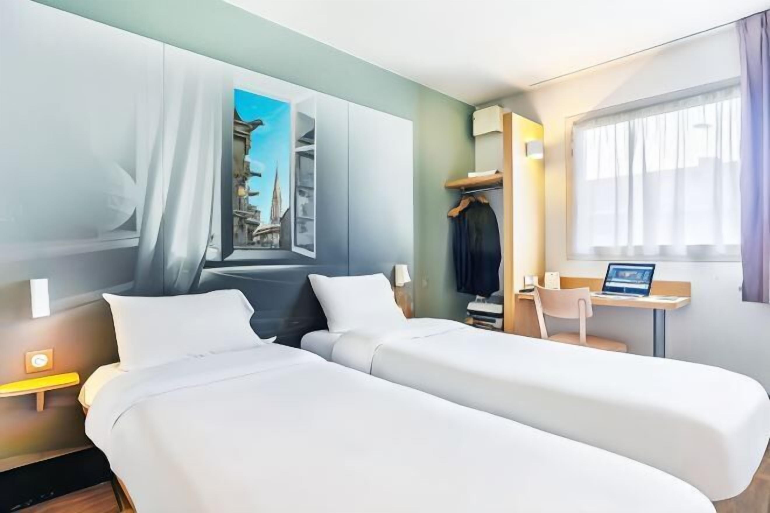 Bureau, chambres insonorisées, Wi-Fi gratuit, draps fournis