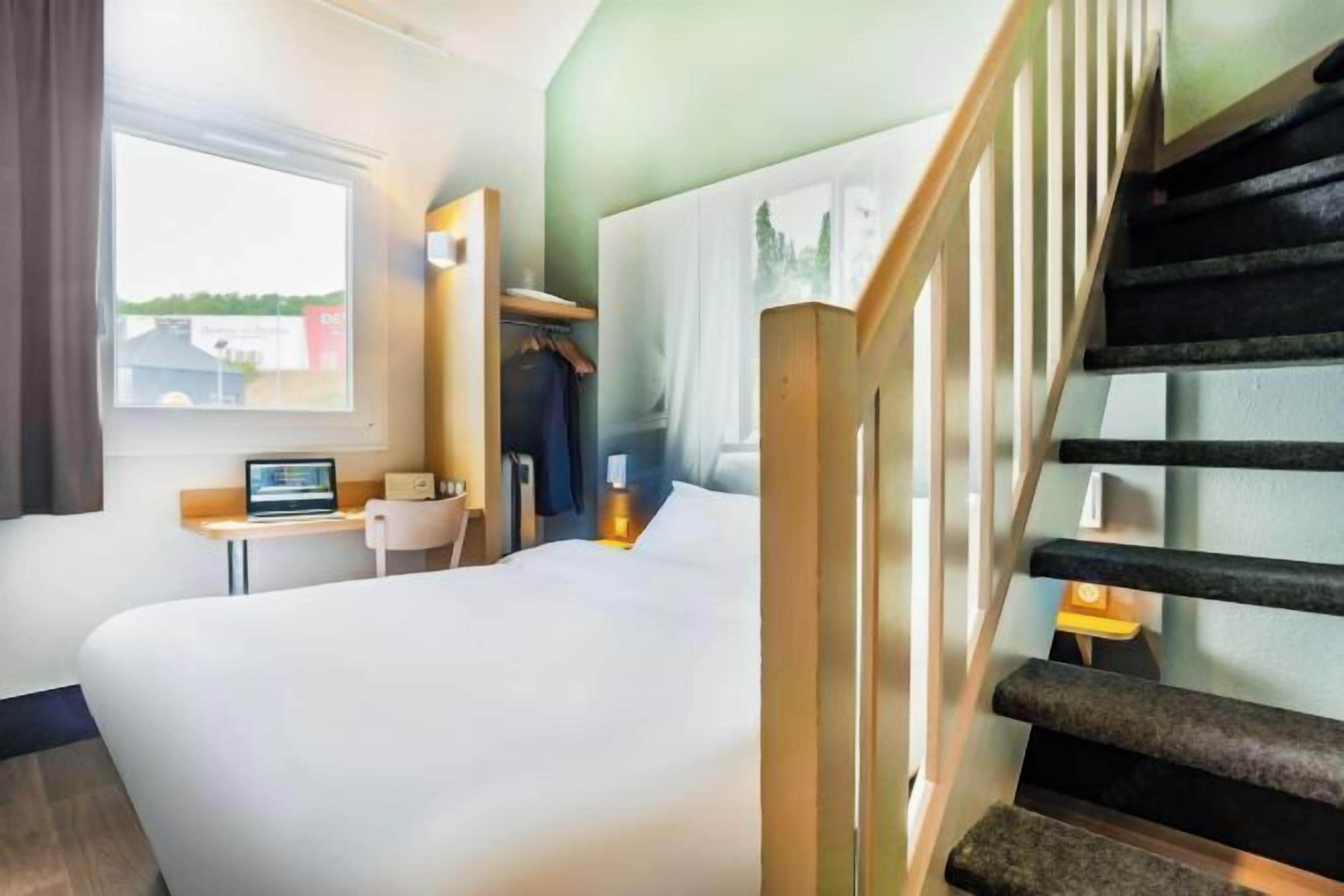 Bureau, chambres insonorisées, Wi-Fi gratuit, draps fournis