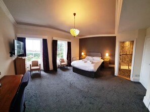 Unclassified image, 3 of 58, button - Anglesey Hotel (Gosport)