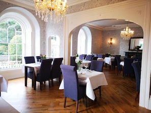 Unclassified image, 2 of 58, button - Anglesey Hotel (Gosport)