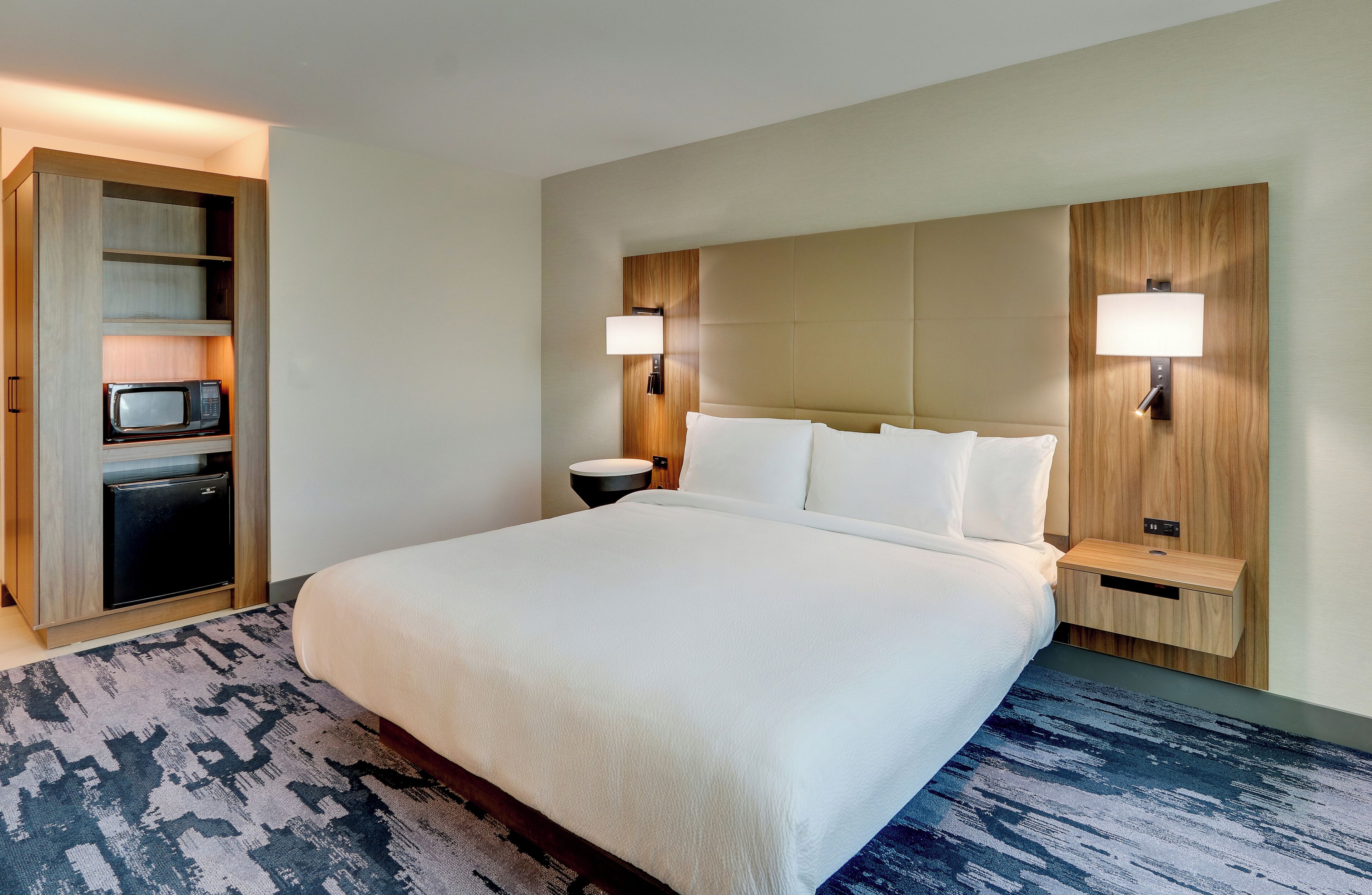 desk, iron/ironing board, cots/infant beds, free wifi