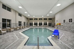 Una piscina techada