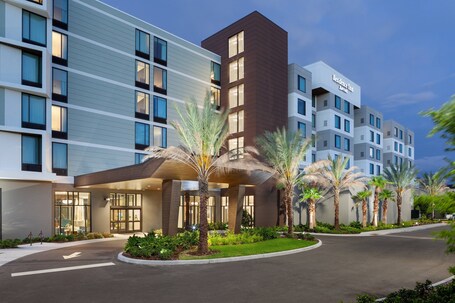 Residence Inn by Marriott Orlando at Millenia - Image 12
