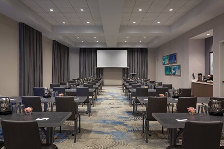 Residence Inn by Marriott Orlando at Millenia - Image 37