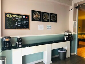Interior - Melrose Hostel (Los Angeles)