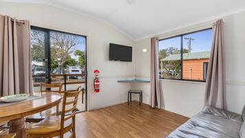 Standardhytte | 1 soveværelse, strygejern/strygebræt, gratis Wi-Fi, sengetøj