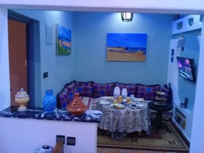 Family Apartment, 1 Bedroom | Living area | Plasma TV - Dar Doukkala (Oualidia)