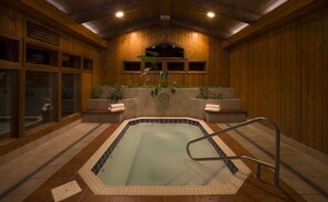 Indoor spa tub