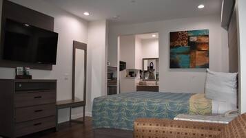 Ropa de cama de alta calidad y escritorio