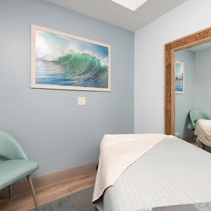 Couples treatment rooms, steam room, body treatments, aromatherapy