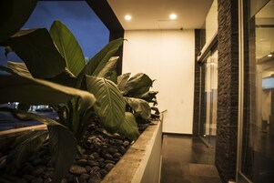 Entrada al alojamiento