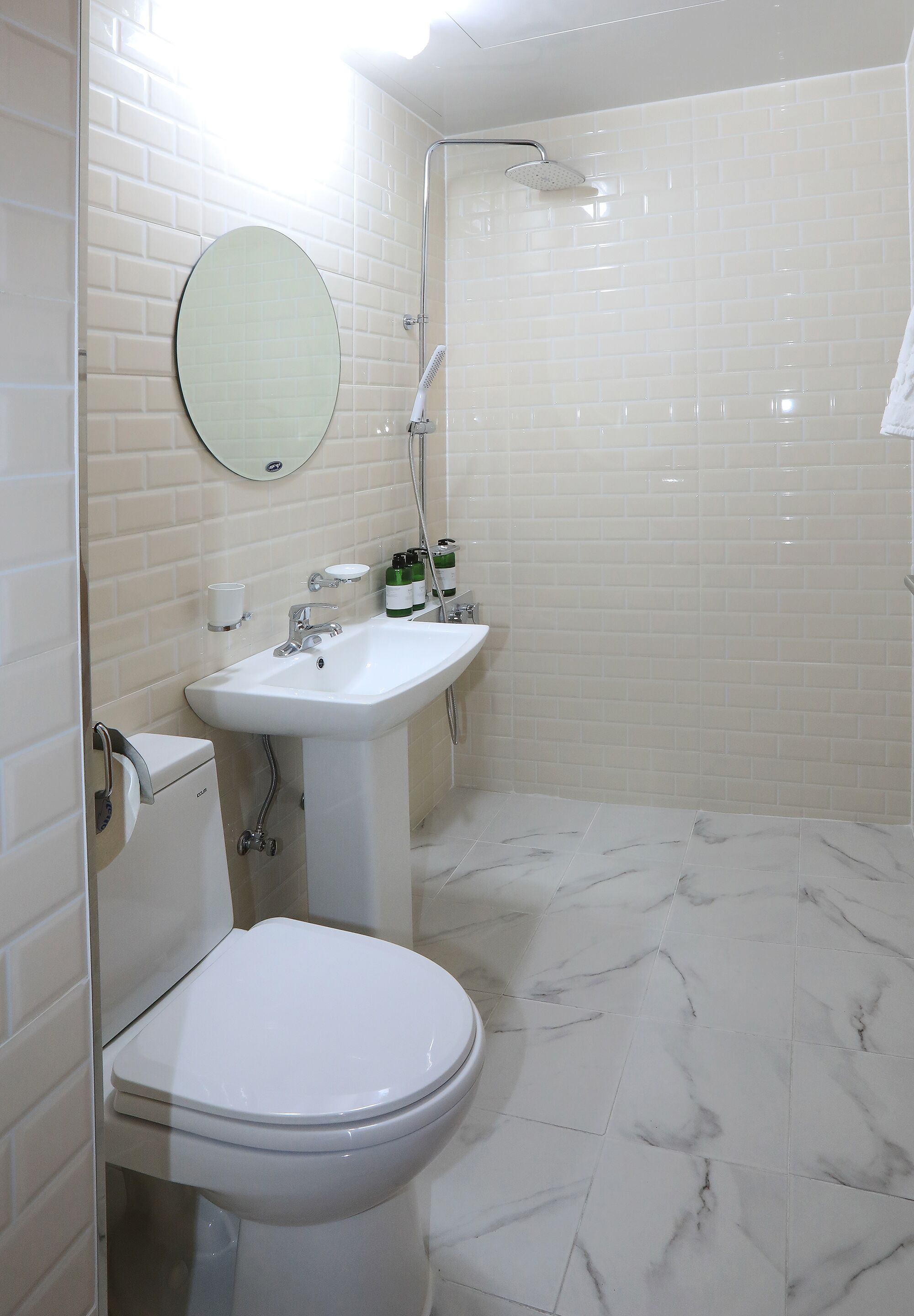 shower, free toiletries, hair dryer, bathrobes