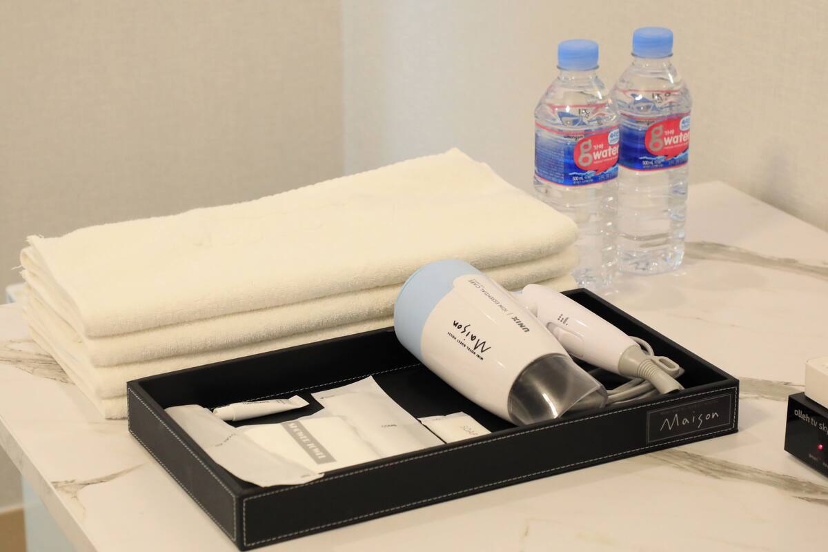 desk, blackout curtains, free wifi, bed sheets