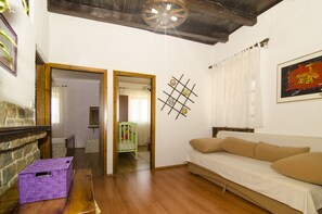 5 habitaciones, wifi gratis y ropa de cama