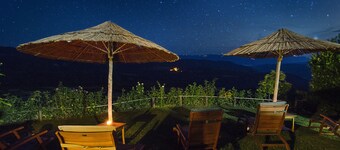Family-friendly house in Draguć, Istria, with gorgeous garden and stunning view
