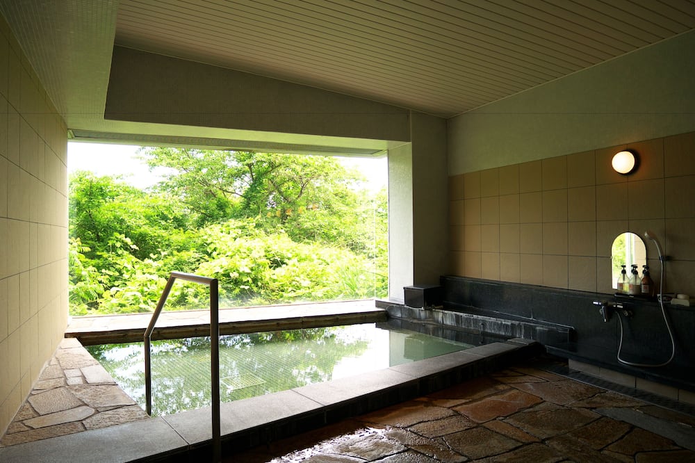Wisterian Life Club Usami