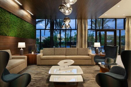 SpringHill Suites by Marriott Orlando at Millenia - Image 1