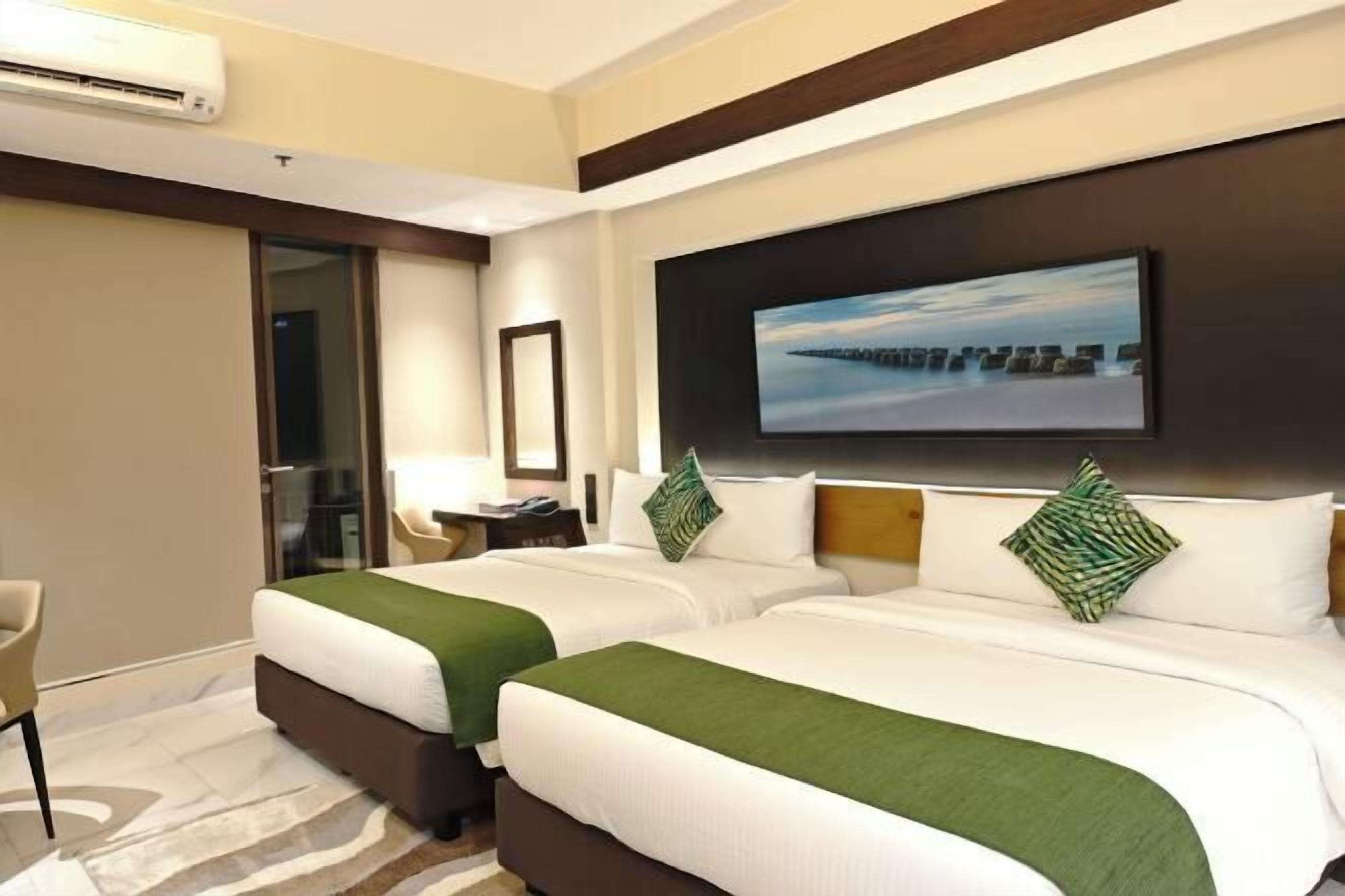 1 bedroom, Egyptian cotton sheets, premium bedding, pillowtop beds