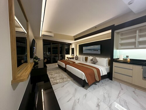 KL Executive Greenbelt KLX