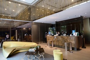 Lobby sitting area - KL Executive Greenbelt KLX (Makati)